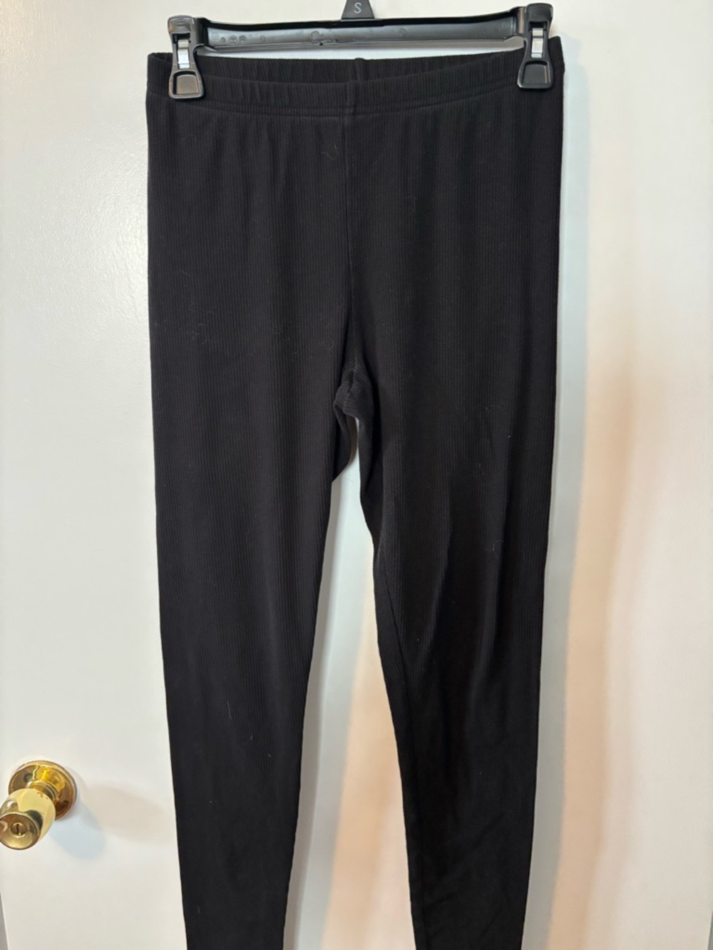 Old Navy Black Ribbed Women’s Medium Leggings - Solid Black Cozy Athleisure